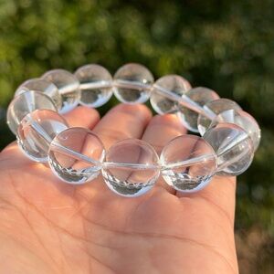 16mm stretchable high quality clear quartz bracelet 1076‎
